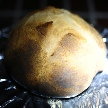 selbstgemachtes Brot (mindestens 3x Kneten)